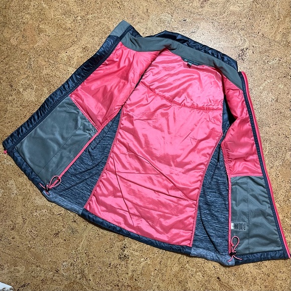 Title Nine Will Power Vest in Gray & Pink Sz XS - Picture 12 of 15